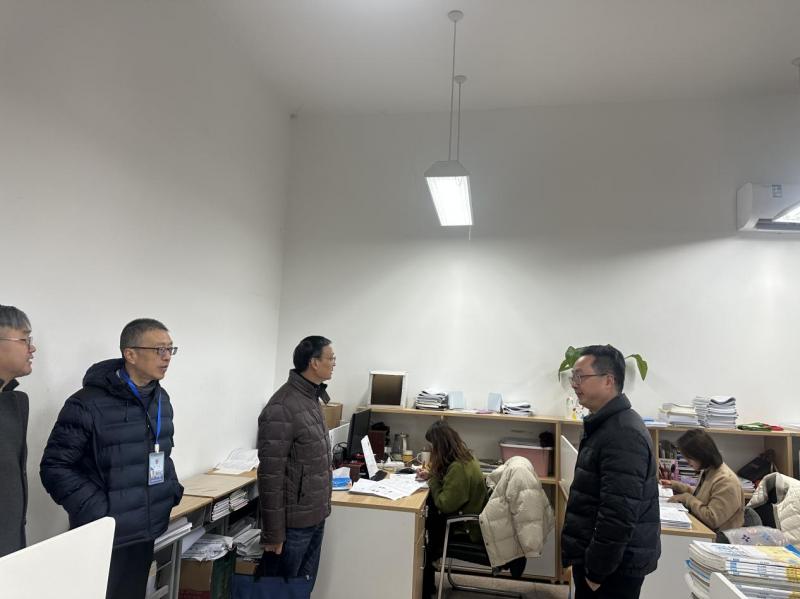 42e0efbd8444d158b91f9a3d2f3d0dd